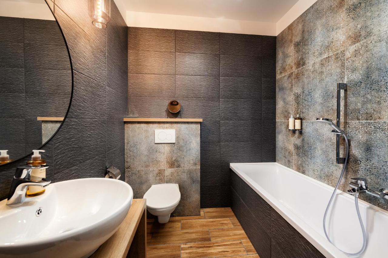 Wine & Wellness Hotel Besedni Dum Valtice Exterior foto