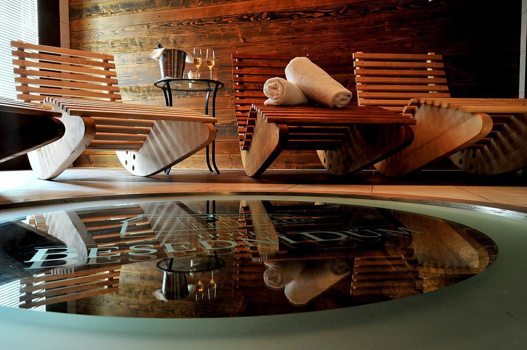 Wine & Wellness Hotel Besedni Dum Valtice Exterior foto
