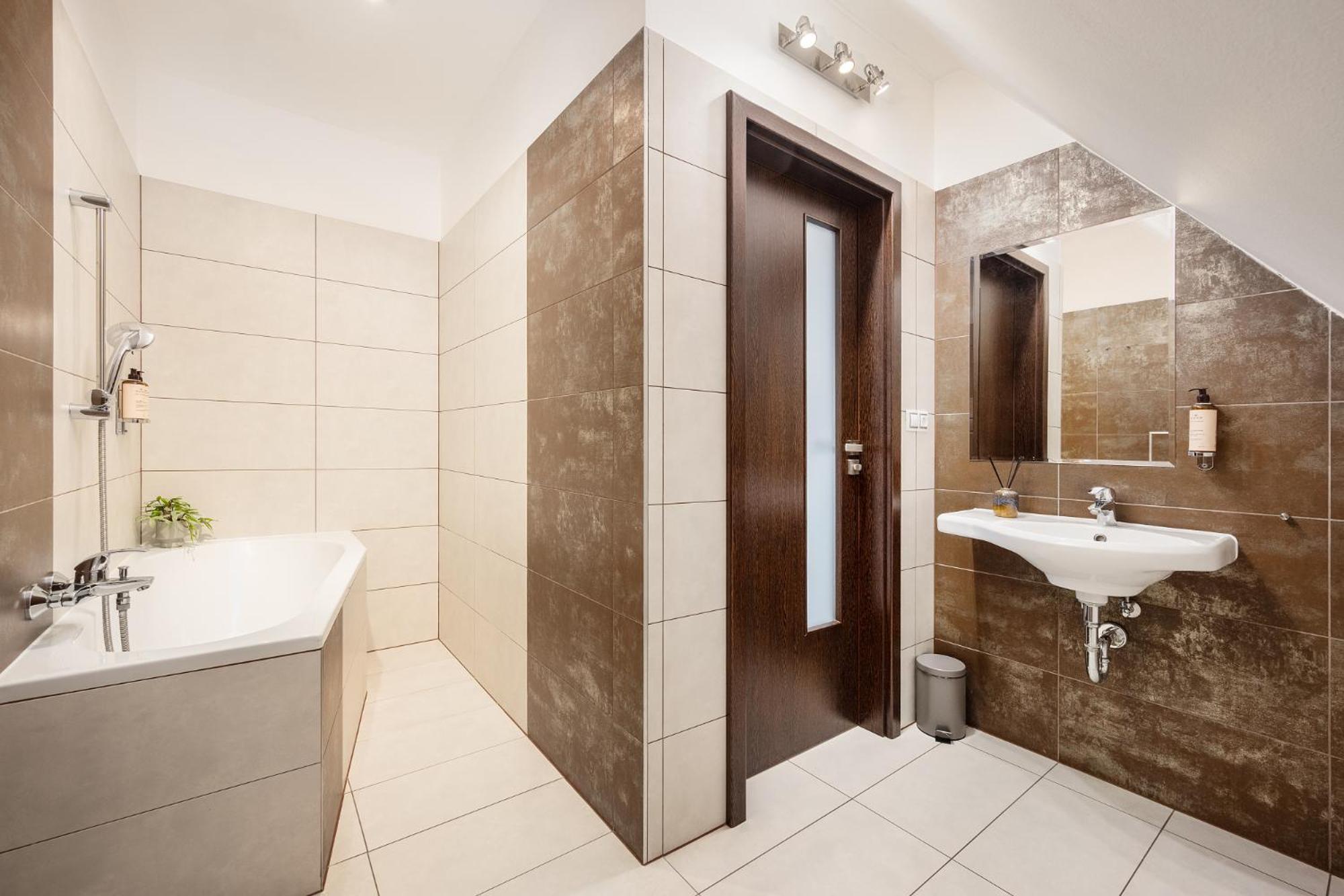 Wine & Wellness Hotel Besedni Dum Valtice Exterior foto