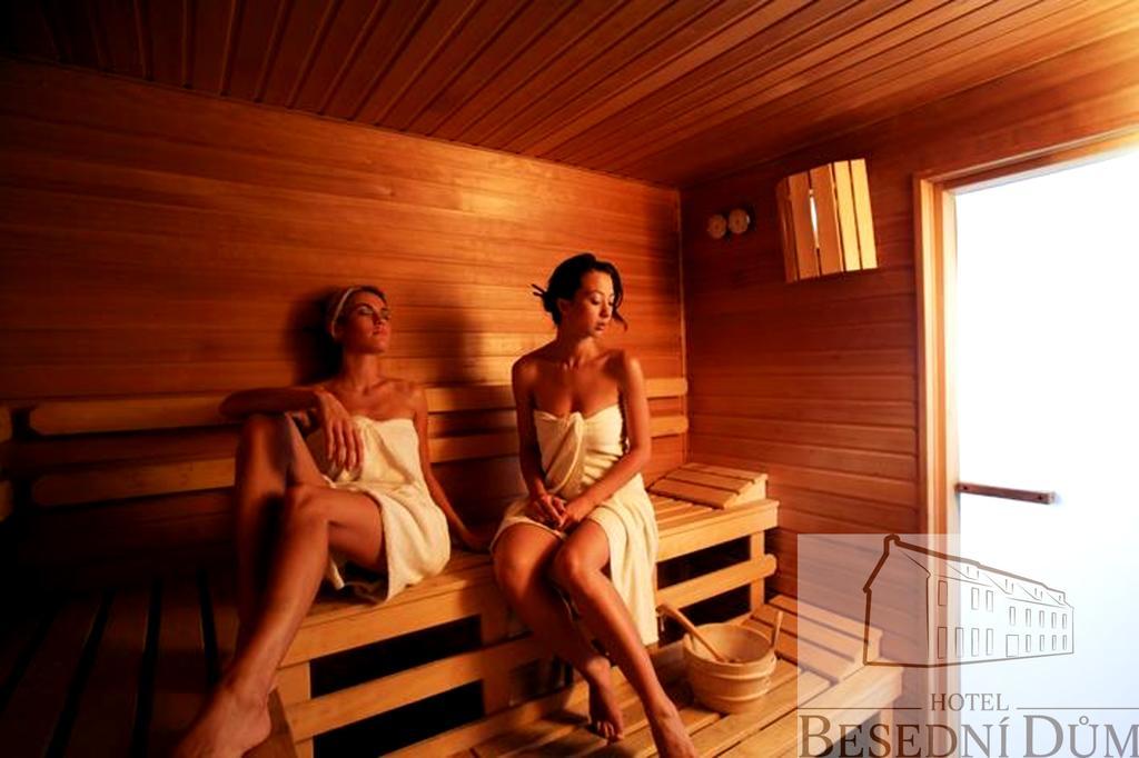 Wine & Wellness Hotel Besedni Dum Valtice Exterior foto